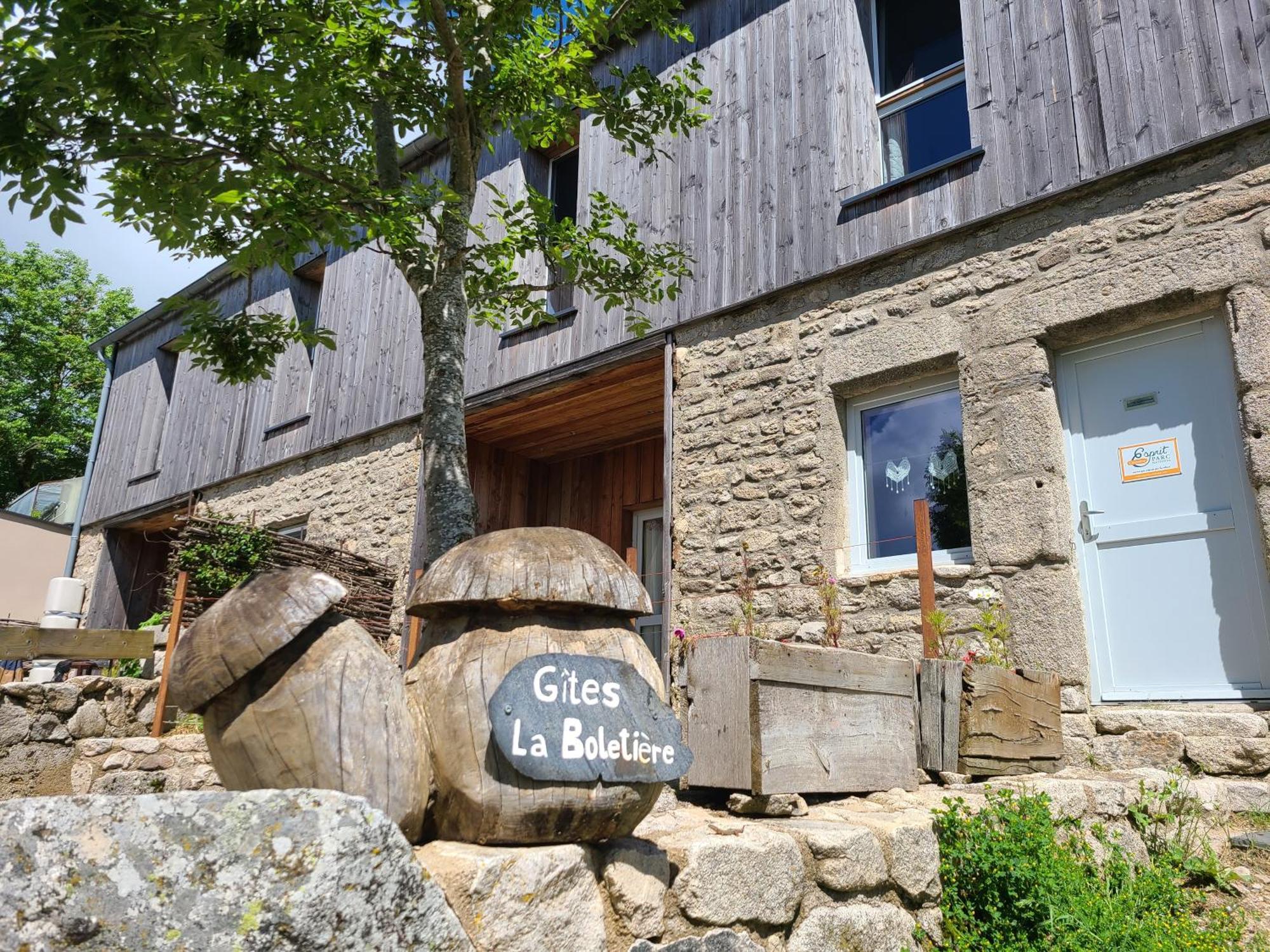 Gites La Boletiere Saint-Etienne-du-Valdonnez Exterior photo